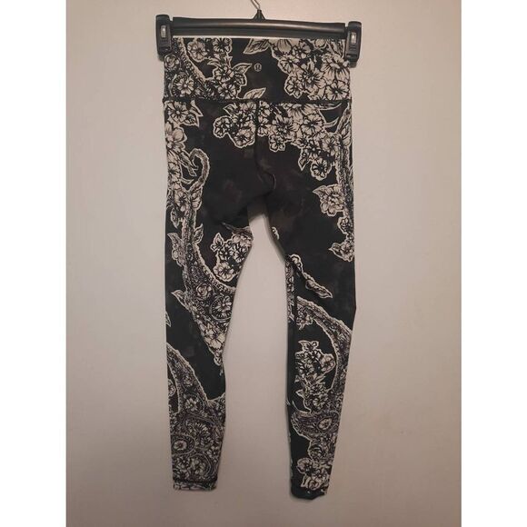 Lululemon Wunder Under High Rise Legging size 6 Painted Paisley - Picture 3 of 5